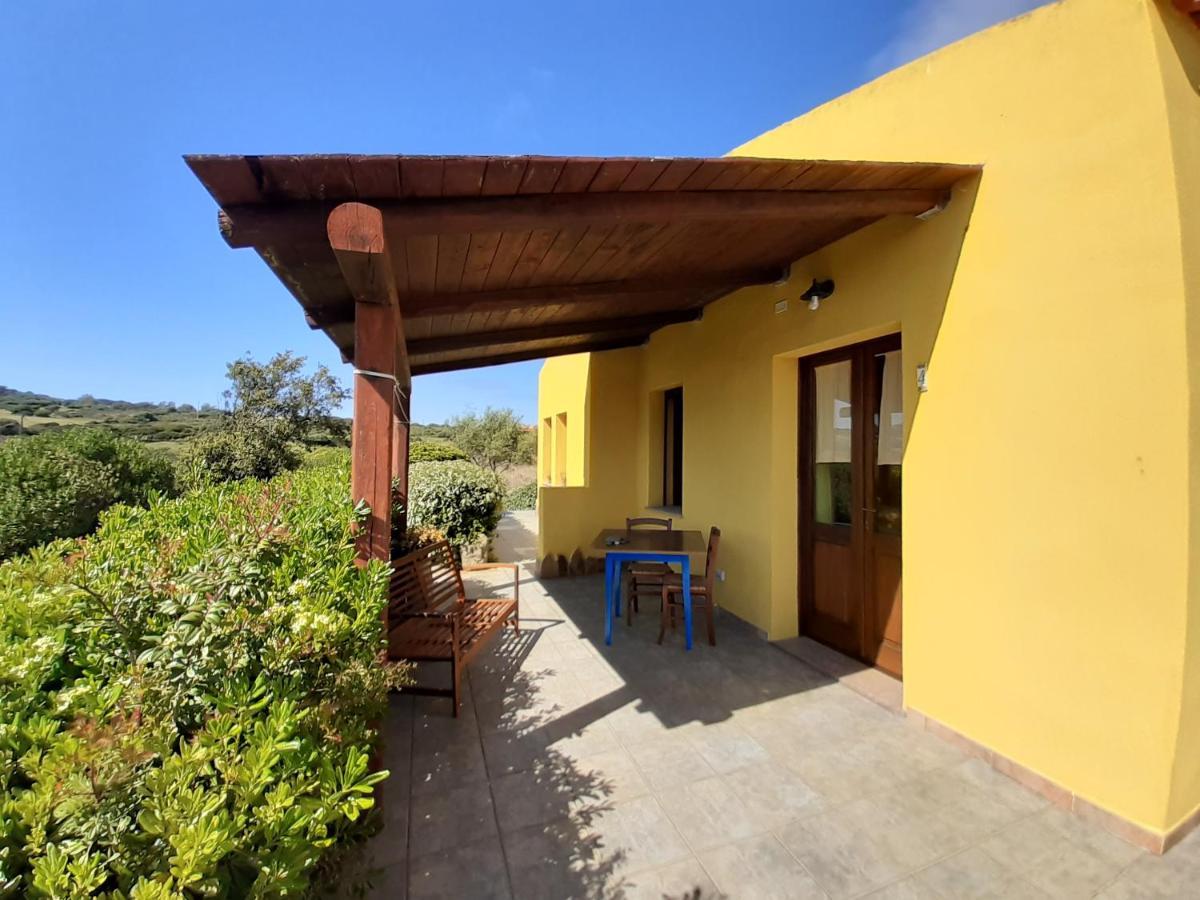 Agriturismo Campesi Casale Tra Le Vigne Aglientu Esterno foto