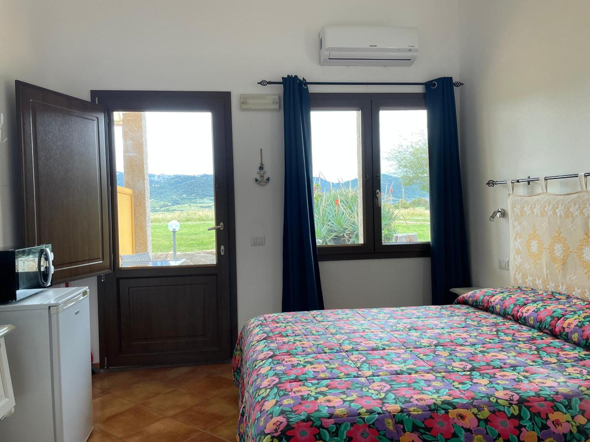 Agriturismo Campesi Casale Tra Le Vigne Aglientu Esterno foto